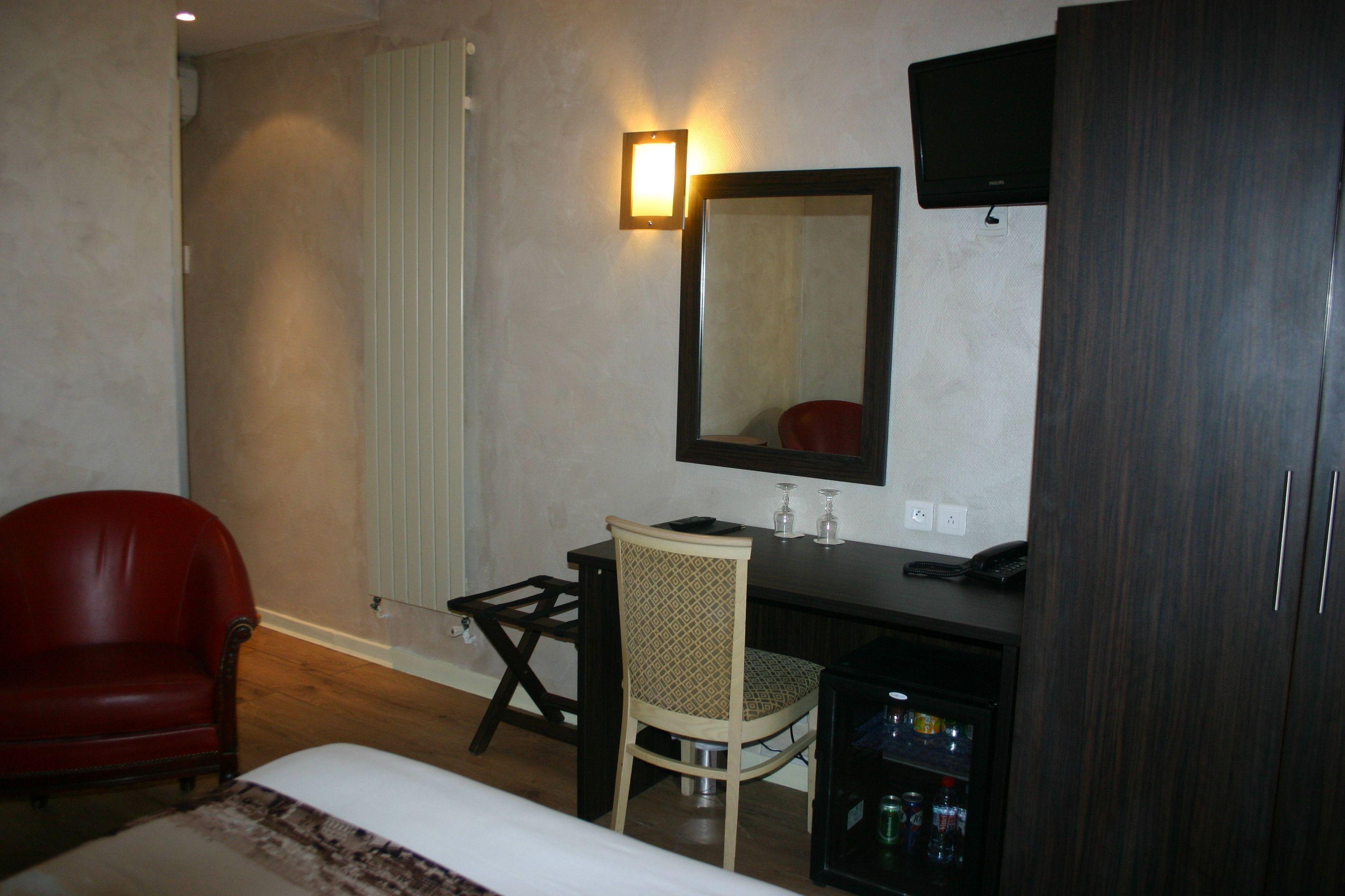 Derby Eiffel Hotel 4*