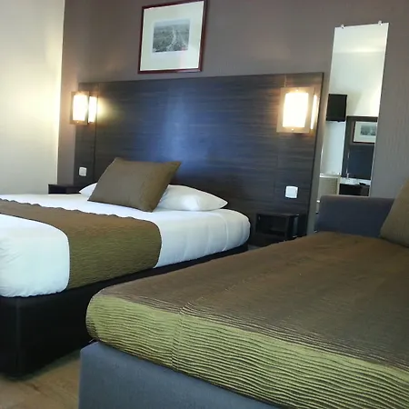 Derby Eiffel Hotel Paris