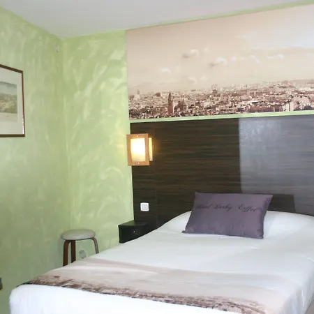 Derby Eiffel 4* Parigi