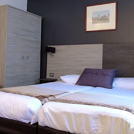 Derby Eiffel 4* Paris
