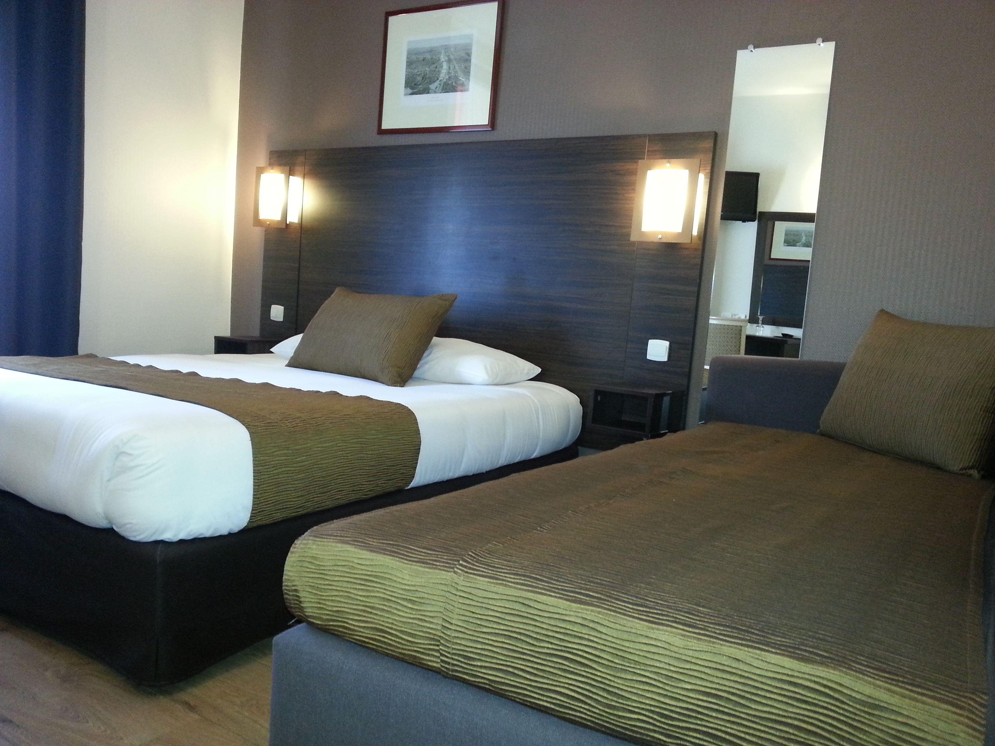 Derby Eiffel Hotel Paris
