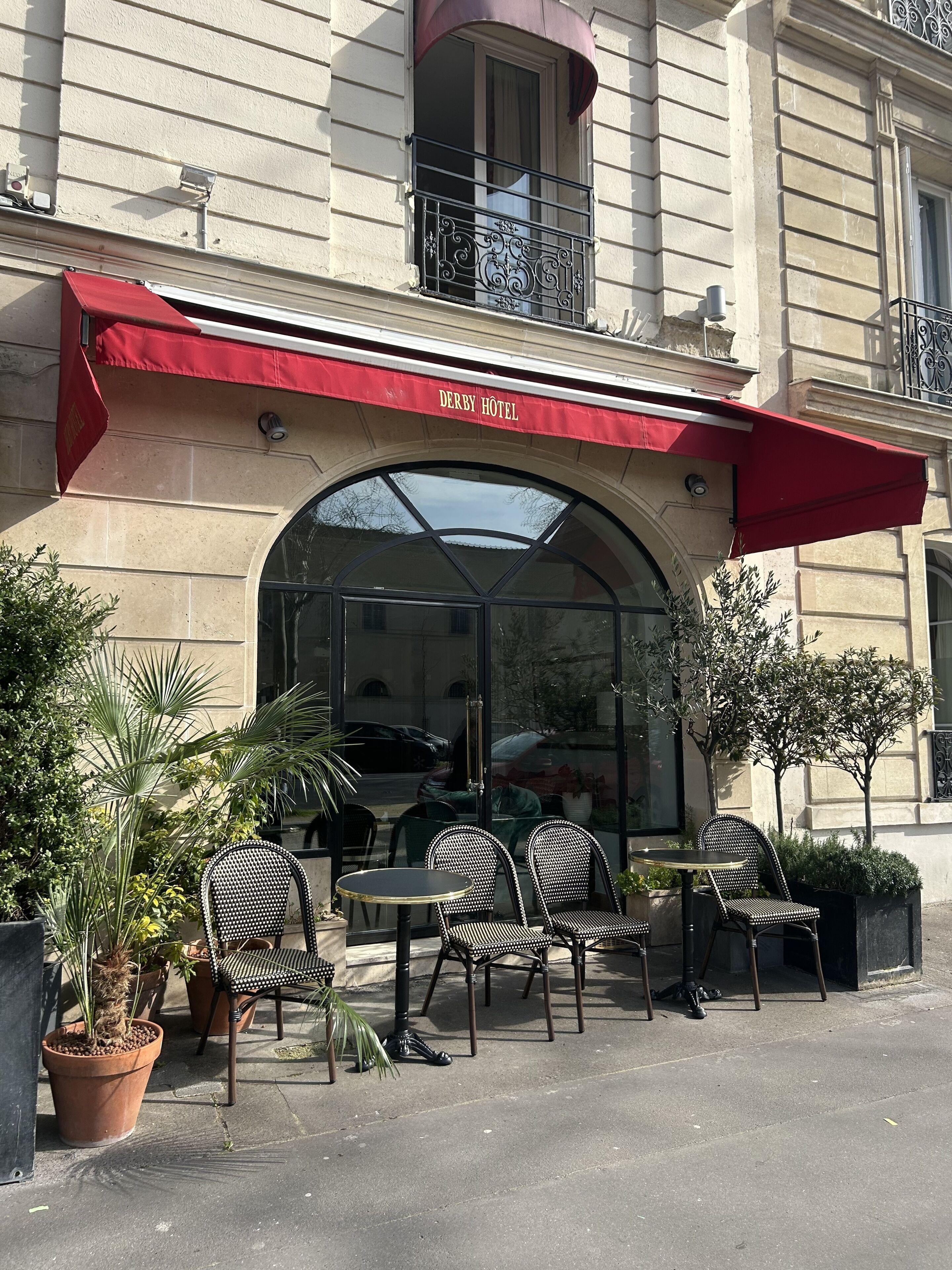 Derby Eiffel 4* Parigi